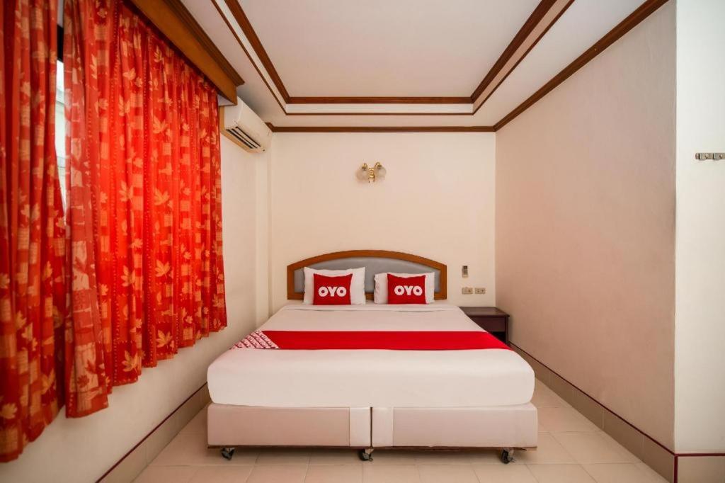 Oyo 343 Wanna Marine Hotel Patong Exterior photo