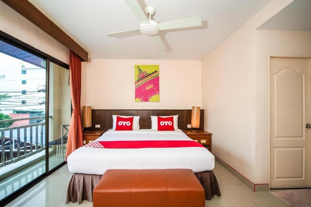 Oyo 343 Wanna Marine Hotel Patong Exterior photo